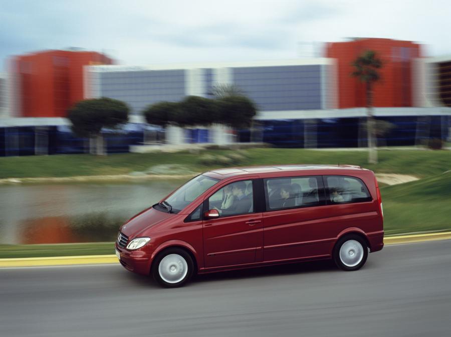  Mercedes-Benz Viano 2004 года  (фото 38 из 234)